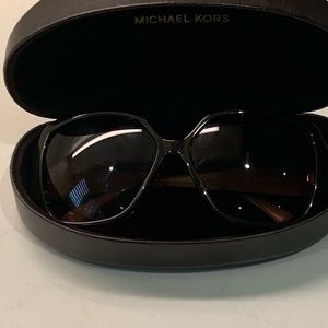 Michael Kors  Zuma M2748S sunglasses Brown Frame